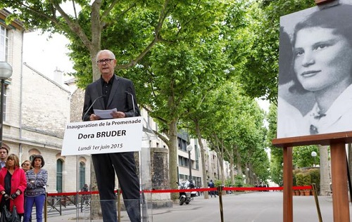 Inauguration de la promenade "Dora Bruder'" avec Patrick Modiano, le 01/06/15 à Paris XVIIIe.